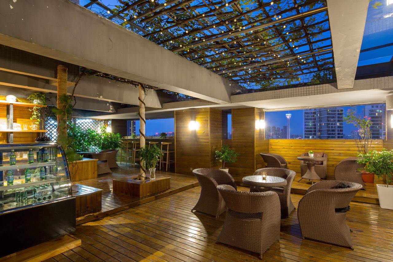 Whitewaltz Apartment Shahepu Bagian luar foto